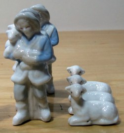 NACIMIENTO-BELEN-PORCELANA-MINIATURA-17-PIEZAS-8CM